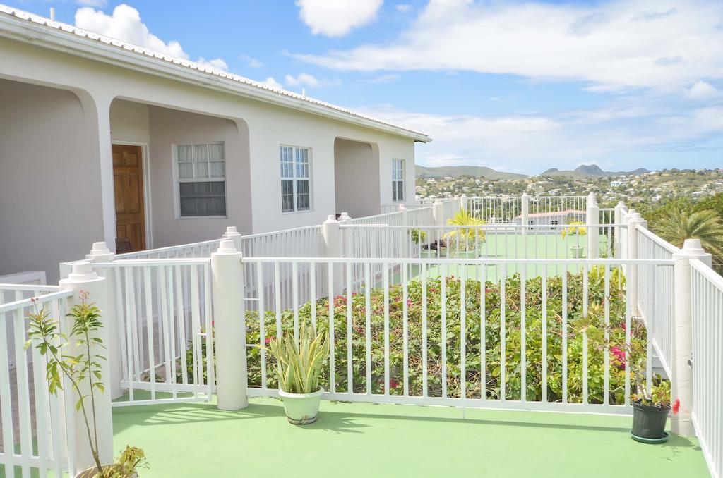 Caribbean Inn And Suites St. John's Exteriör bild